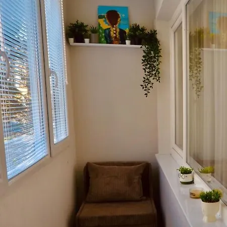 דירה Flat Near Bulgaria Mall סופיה